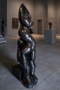 Josiah Manzi, Mfiti Woman and Snake, Biennale d'Arte di Venezia