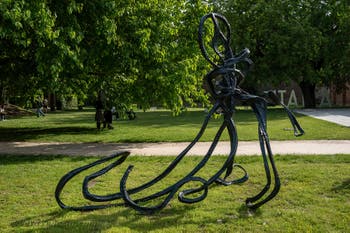 Qiu Zhenzhong, Scultura, Biennale d'Arte di Venezia