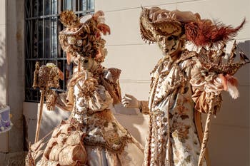 La sfilata dei costumi del Carnevale di Venezia 2026 sul Campo San Lorenzo.