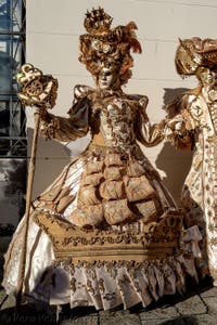 La sfilata dei costumi del Carnevale di Venezia 2026 sul Campo San Lorenzo.