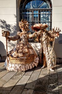 La sfilata dei costumi del Carnevale di Venezia 2026 sul Campo San Lorenzo.