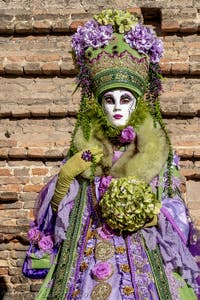 La sfilata dei costumi del Carnevale di Venezia 2026 sul Campo San Lorenzo.