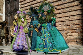 La sfilata dei costumi del Carnevale di Venezia 2026 sul Campo San Lorenzo.