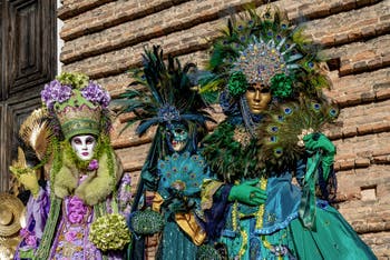 La sfilata dei costumi del Carnevale di Venezia 2026 sul Campo San Lorenzo.