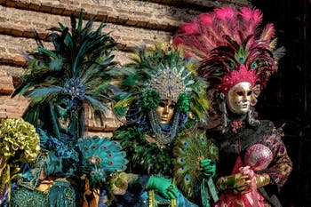 La sfilata dei costumi del Carnevale di Venezia 2026 sul Campo San Lorenzo.