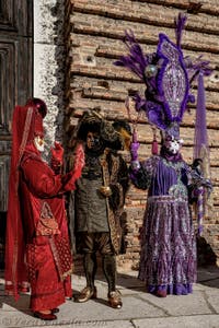 La sfilata dei costumi del Carnevale di Venezia 2026 sul Campo San Lorenzo.