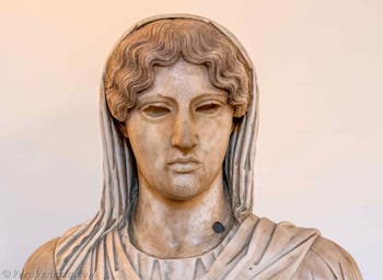 Busto di Afrodite Sosandra al Museo Archeologico di Venezia, in Italia