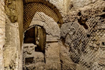 Taberna o bottega della Neapolis sotterranea sotto la Basilica di San Lorenzo Maggiore a Napoli, in Italia