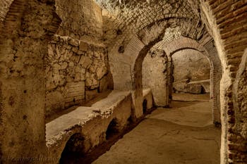 Criptoportico della Neapolis sotterranea sotto la Basilica di San Lorenzo Maggiore a Napoli, in Italia