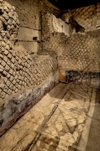 Sale nell'area della Schola della Neapolis sotterranea, sotto la Basilica di San Lorenzo Maggiore a Napoli, in Italia