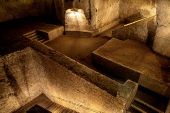 Il tunnel e le sale della Galleria Borbonica, il tunnel dei Borboni a Napoli, in Italia