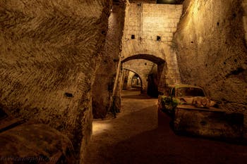 Il tunnel e le sale della Galleria Borbonica, il tunnel dei Borboni a Napoli, in Italia