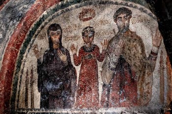 Affresco della tomba di Teotecnus, Ilarita e Nonnosa, catacombe di San Gennaro a Napoli, in Italia