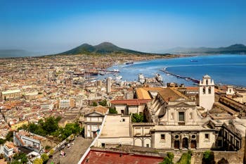 La Baia di Napoli e il Vesuvio in Italia