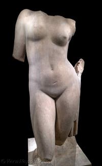 Afrodite, Museo Archeologico presso la Galleria d'Italia a Napoli, in Italia