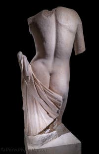 Afrodite, Museo Archeologico presso la Galleria d'Italia a Napoli, in Italia