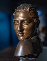 Vincenzo Gemito, Busto di una giovane napoletana, Galleria d'Italia Zevallos a Napoli, in Italia