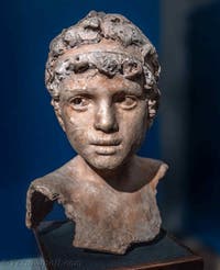 Vincenzo Gemito, Il Fiociniere, Galleria d'Italia Zevallos a Napoli, in Italia