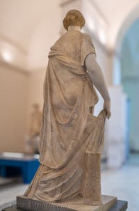 Flora Maggiore, Collezione Farnese, Museo Archeologico di Napoli, Italia