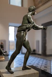 Apollo che scocca una freccia, Tempio di Apollo, Pompei, Museo Archeologico di Napoli, Italia