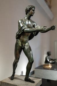 Apollo che scocca una freccia, Tempio di Apollo, Pompei, Museo Archeologico di Napoli, Italia
