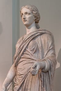 Artemide di tipo Leiden-Dion, collezione Farnese, Museo Archeologico di Napoli, Italia