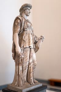 Flora Pomona Minore, Collezione Farnese, Museo Archeologico di Napoli, Italia
