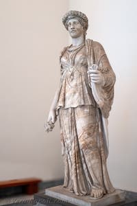 Flora Pomona Minore, Collezione Farnese, Museo Archeologico di Napoli, Italia