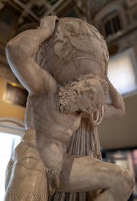 Atlante, Collezione Farnese, Museo Archeologico di Napoli, Italia