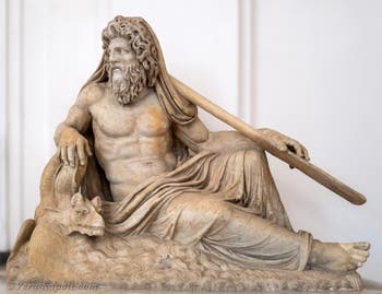 Oceano con un drago marino, Collezione Farnese, Museo Archeologico di Napoli, Italia