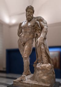 Ercole in riposo, Collezione Farnese, Museo Archeologico di Napoli, Italia