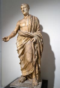 Notabile romano, Peristilio rettangolare, Villa dei Papiri, Museo Archeologico di Napoli in Italia