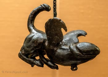 Tintinnabulum, fallo alato quadrupede, Pompei, Gabinetto erotico, Museo Archeologico di Napoli