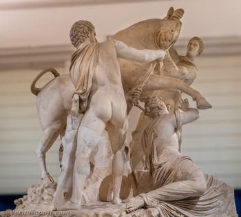 Il Toro Farnese e Il supplizio di Dirce, Collezione Farnese, Museo Archeologico di Napoli, Italia