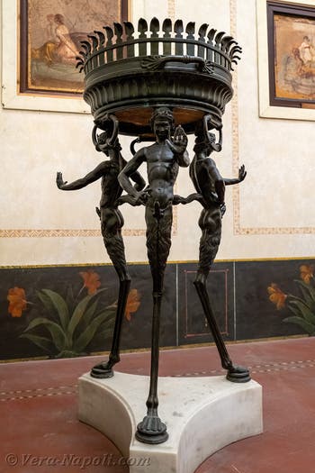 Trepiede con satiri in erezione, Pompei, Casa di Giulia Felice, Museo Archeologico di Napoli