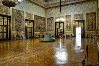 Il Salone di Ercole del Palazzo Reale a Napoli, in Italia