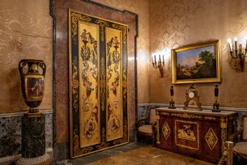 L'ufficio del re Gioacchino Murat nel Palazzo Reale di Napoli, in Italia