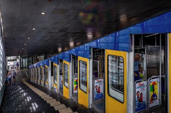 La funicolare della linea Montesanto a Napoli, Italia