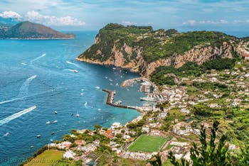 L'isola di Capri e il suo porto